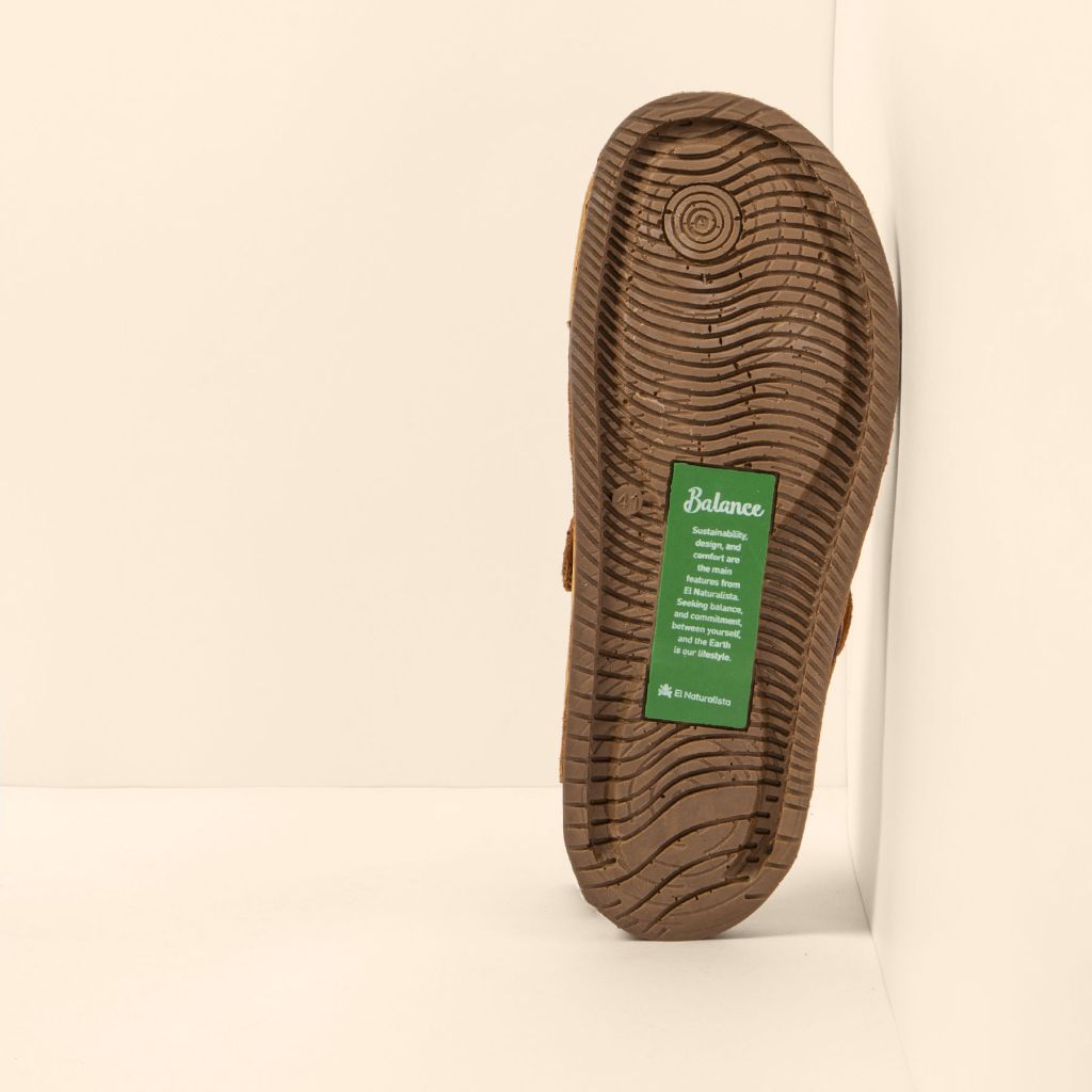 El Naturalista N5796 Silk Suede Toffee Balance