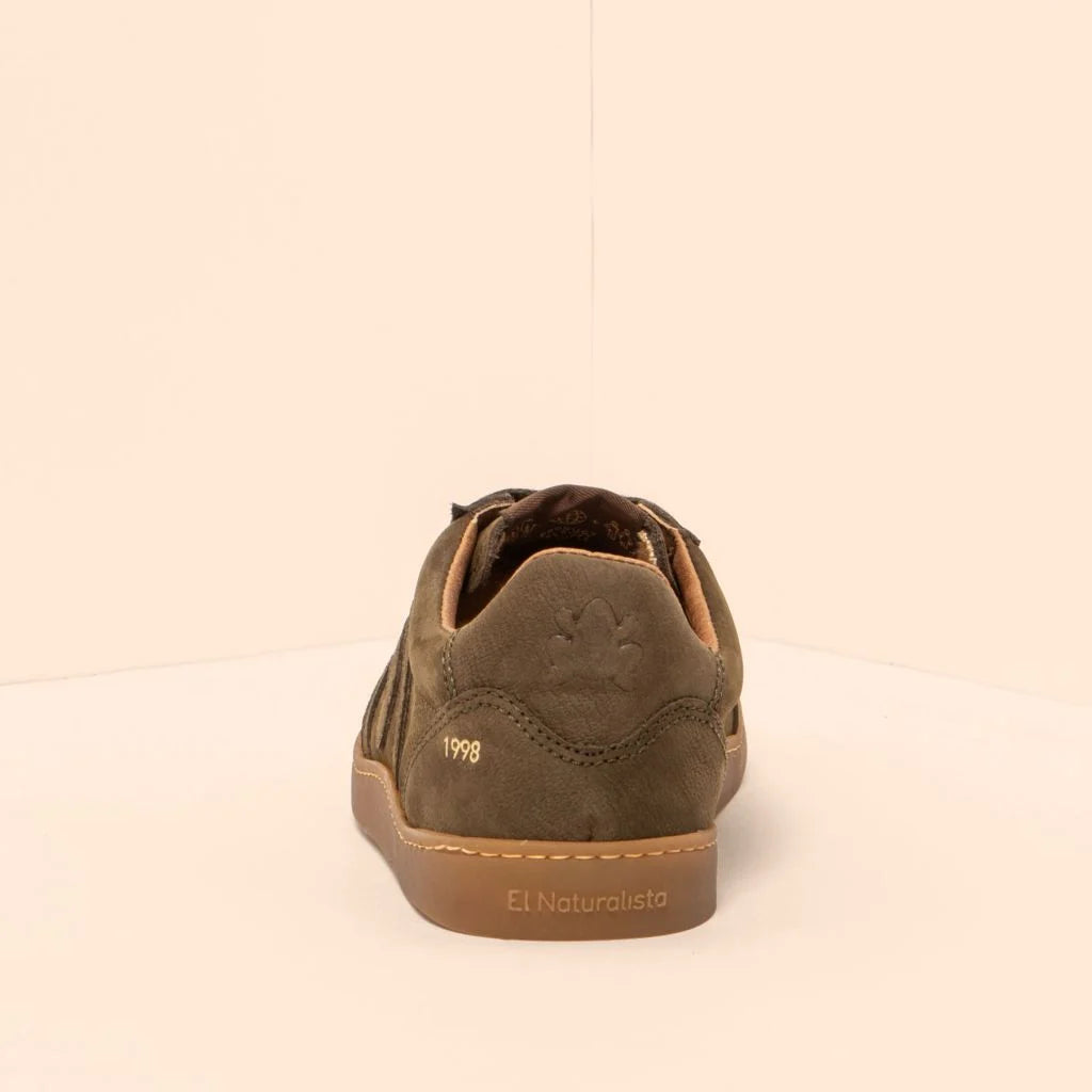 El Naturalista N5916 Pleasant Forest/Origen. Womens and mens El Naturalista shoes. With a Shim that's Comfort+ last with Closure: Laces including Manufacturing: 360º stitching.  Exterior material: Calf leather and Insoles: Removable microfiber