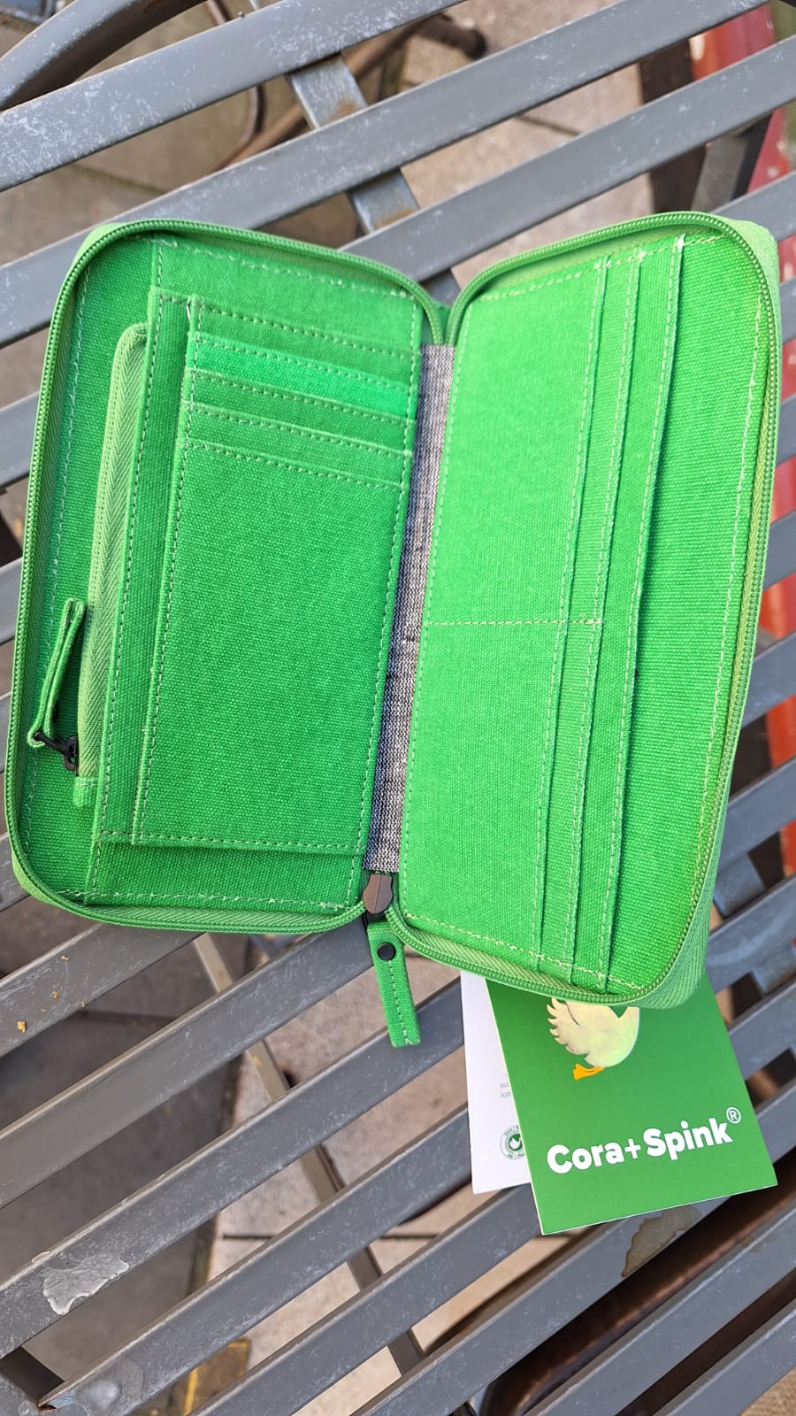 Cora + Spink Rere Wallet - It's Green