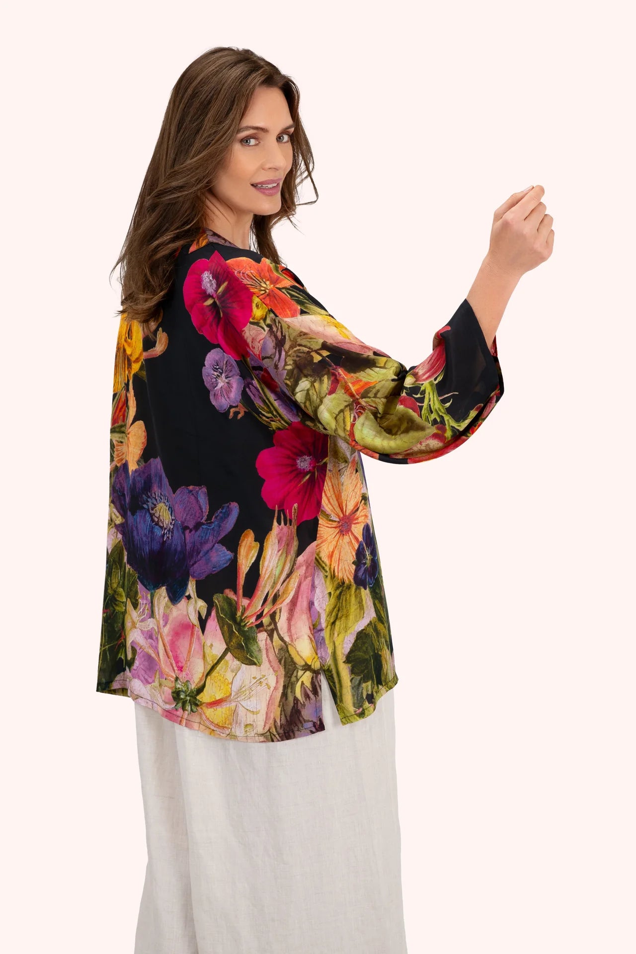 Powder Midnight Posy Mid-length Kimono