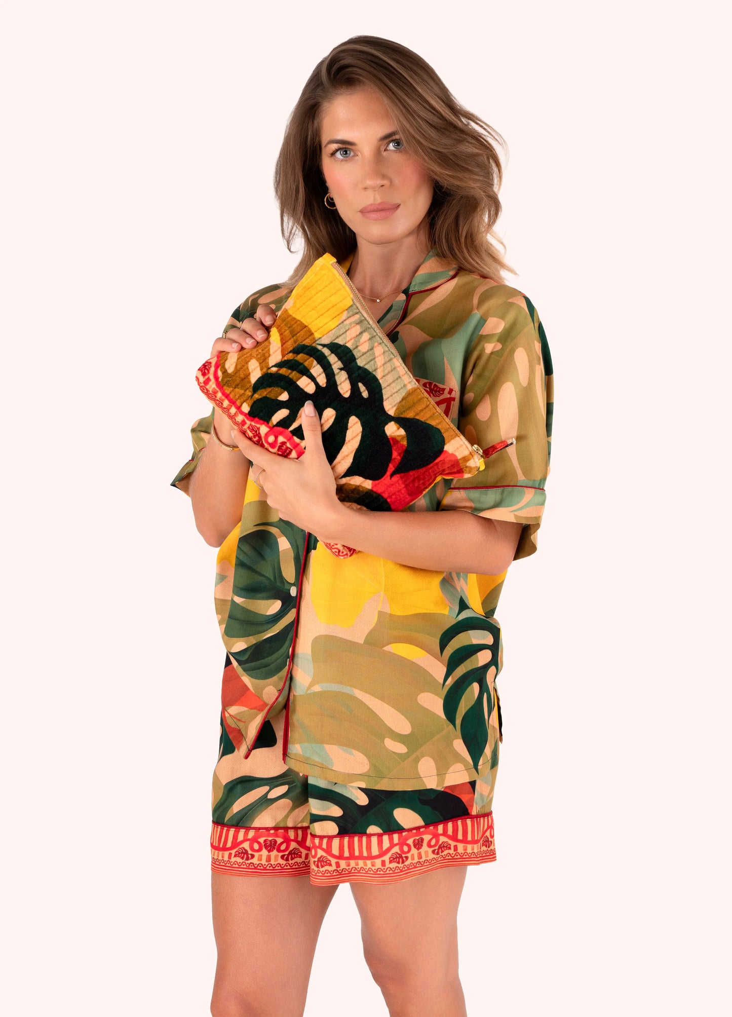 Powder Quilted Velvet Zip Pouch Exotic Leaves