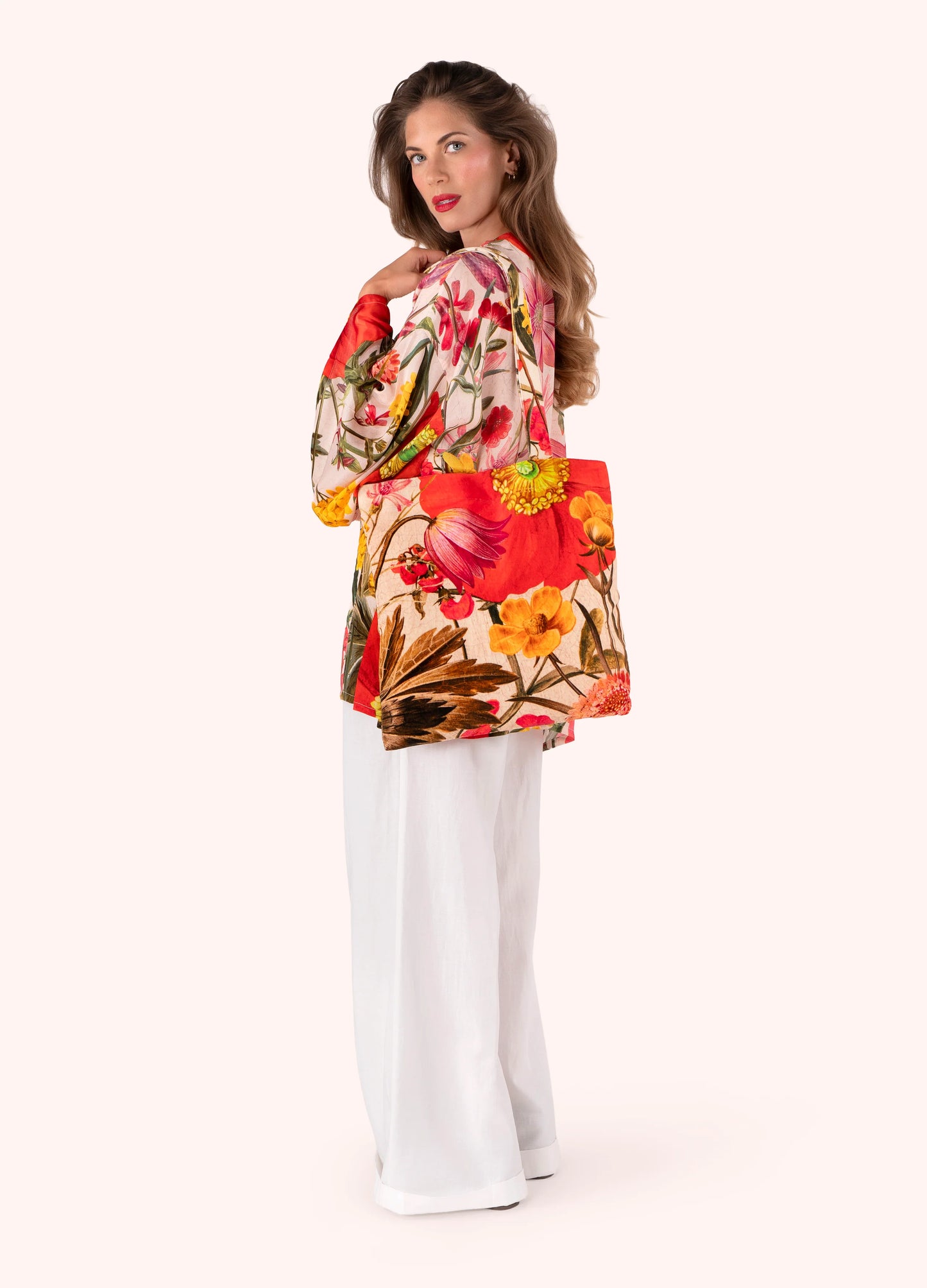 Powder Velvet Tote Fine Flowers In Cream