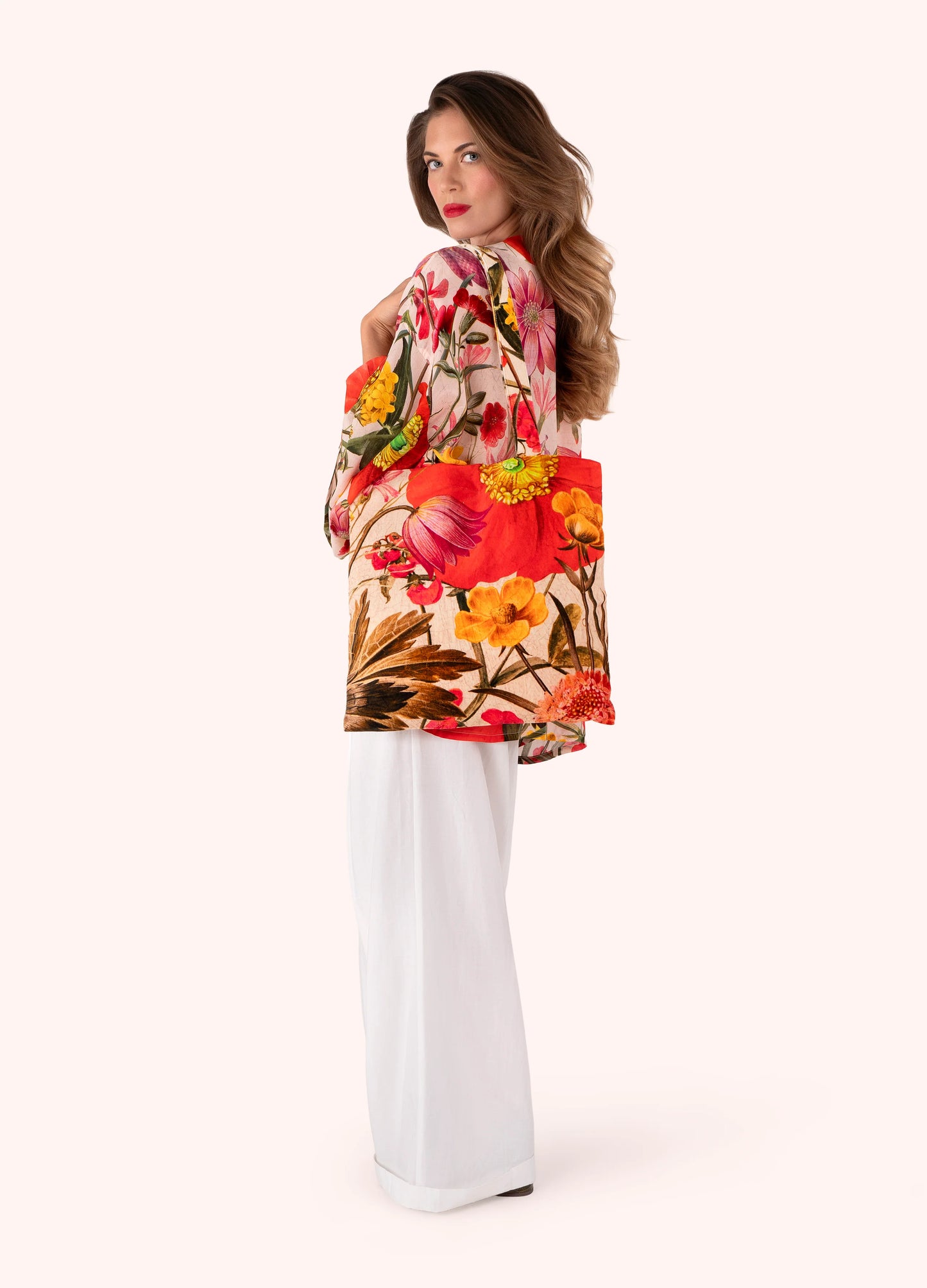 Powder Velvet Tote Fine Flowers In Cream