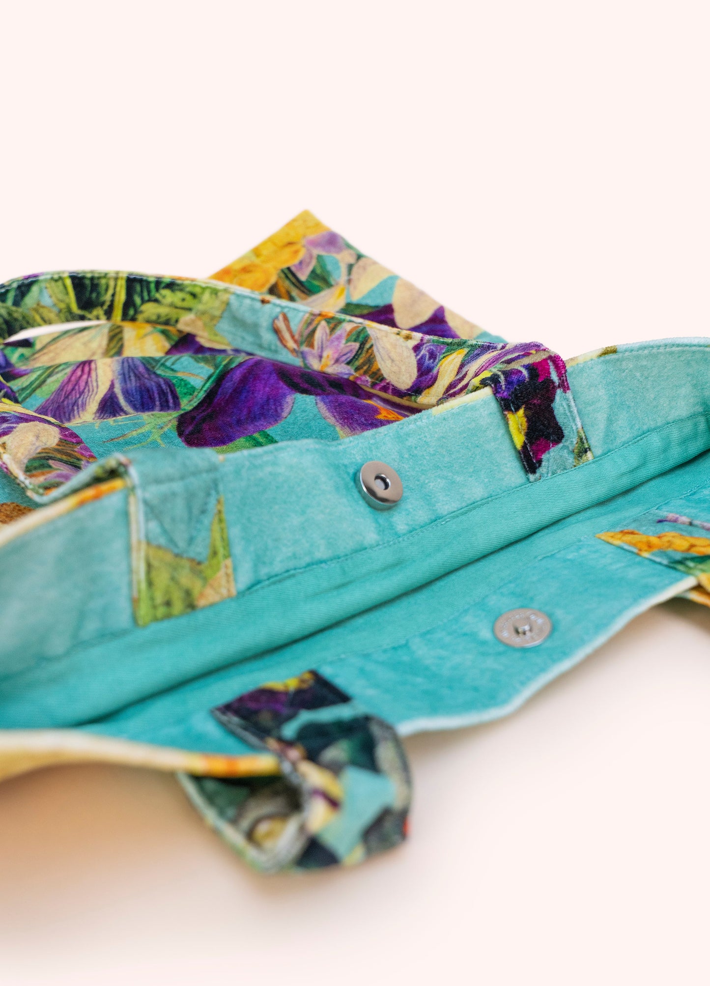 Powder Velvet Tote Spring Flora