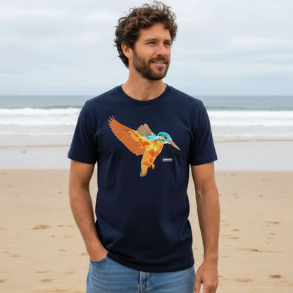 Rapanui Kingfisher T-shirt Navy Blue. Men's classic T-shirt Made in a renewable energy powered factory audited for a wide range of social and sustainability criteria. Not tested on animals. Wash cool, hang dry Colour: Navy Blue Material: Certified Organic Cotton t-shirt, 155g/m2