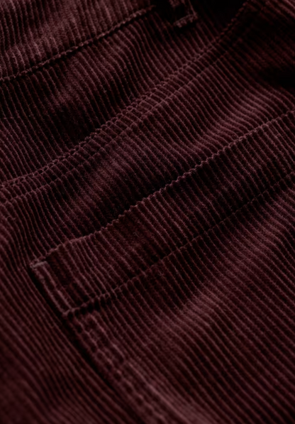 Seasalt Avens Cord Barrel Leg Trouser Seedbed. Womens Barrel leg that are High rise with Mock horn button amd Zip and fly fastening. Patch pockets and Machine Wash 30C Material: 100% Organic Cotton