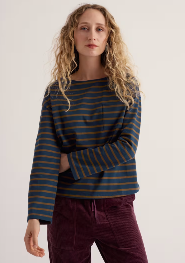 Seasalt Beach Boat Organic Cotton Jersey Top Breton Porcini Maritime. Women's Easy fit top with Boat neck and Patch pocket that shows Yarn-dyed stripes and Dropped shoulders. Machine Wash 30C Material: 100% Organic Cotton
