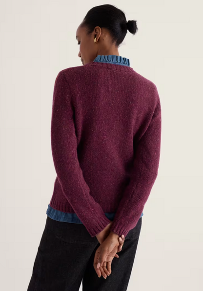 Seasalt Dawson Pick Jumper Dark Hellebore. Womens Straight Fit sweater with Crew neck All merino comes from non-mulesed sheep. Material: 70% Merino Wool & 30% Recycled Nylon Description: Seasalt's Dawson Pick Jumper 