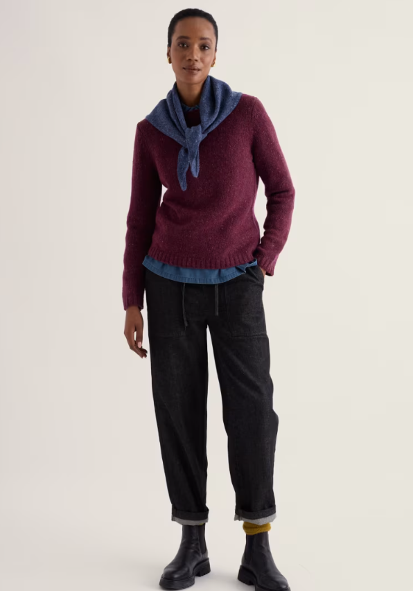 Seasalt Dawson Pick Jumper Dark Hellebore. Womens Straight Fit sweater with Crew neck All merino comes from non-mulesed sheep. Material: 70% Merino Wool & 30% Recycled Nylon Description: Seasalt's Dawson Pick Jumper 
