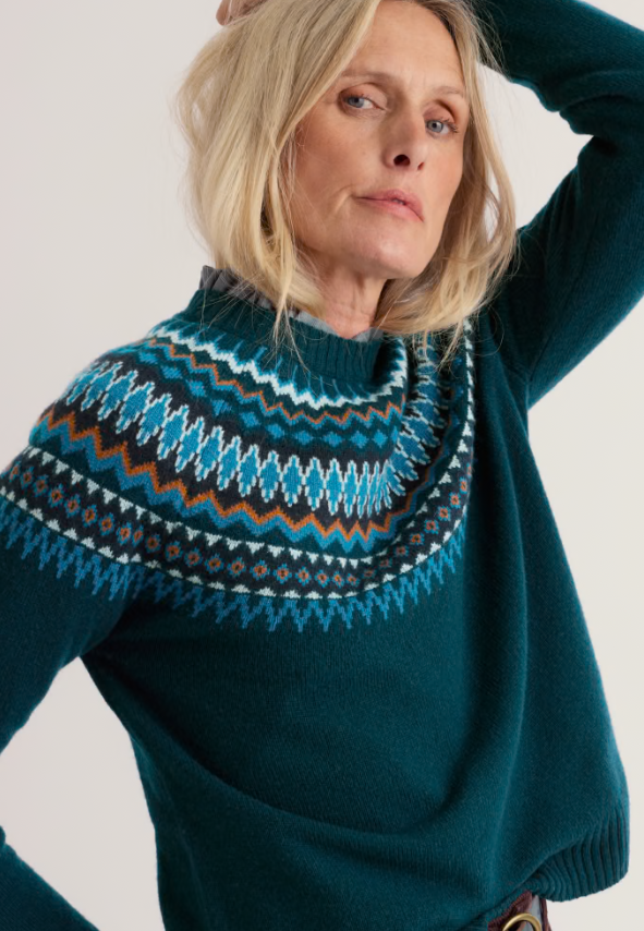 Seasalt Gurnard's Head Fair Isle Jumper Windward Raincloud Mix. Womens fair isle merino jumper that's Easy fit with Crew neck and Ribbed hem and cuffs and Ribbed neckline that's Hand Wash In Cold Water. Material: 80% Merino Wool & 20% Recycled Nylon