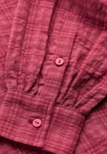 Seasalt Isla Self-Check Shirt Dark Rose. Womens Semi-fitted shirt with Collared and Chest pocket with Gathered sleeves that's Machine Wash 30C Material: 60% Organic Cotton & 40% Viscose (LENZING™ ECOVERO™)