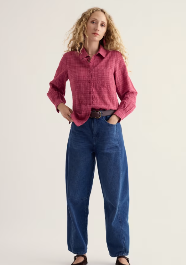 Seasalt Isla Self-Check Shirt Dark Rose. Womens Semi-fitted shirt with Collared and Chest pocket with Gathered sleeves that's Machine Wash 30C Material: 60% Organic Cotton & 40% Viscose (LENZING™ ECOVERO™)