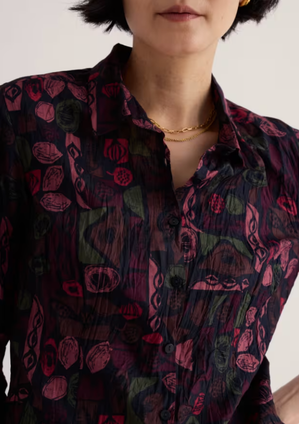 Seasalt Larissa Shirt Sculpted Shapes Dried Rose Womens shirt Semi-fitted with a Collared and Roll back cuffs with Button fastening and 100% Organic Cotton