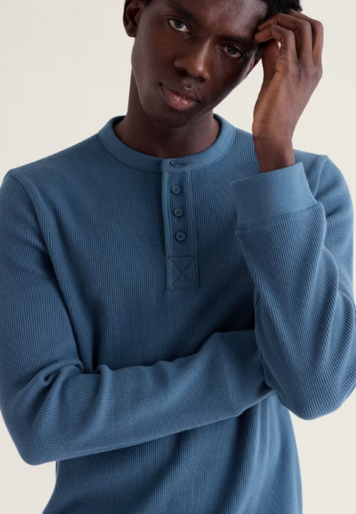 Seasalt Men's Brigantine Henley Top in Organic Cotton Squall