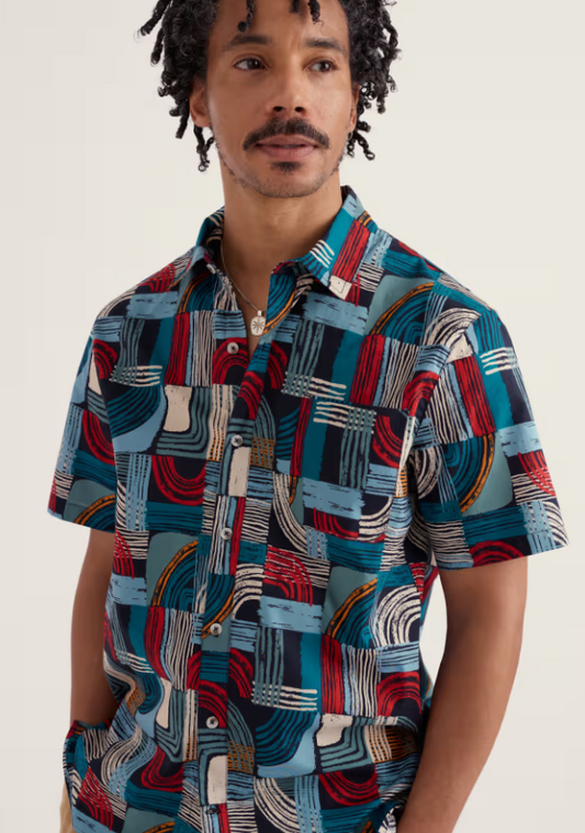 Seasalt Men's Godrev Poplin Short Sleeve Shirt Drawn Shapes Sketch Inkwell Regular fit with Collared and Mock horn buttons also Chest pocket and Side splits that is Machine Wash 30C Colour: Drawn Shapes Sketch Inkwell Material: 100% Organic Cotton