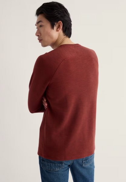 Seasalt Men's Kerrier Crew Neck Jersey Top Oceangoing Dark Cinnamon. Mens Regular fit top with Crew neck that's Machine Wash 30C Material: 100% Organic Cotton