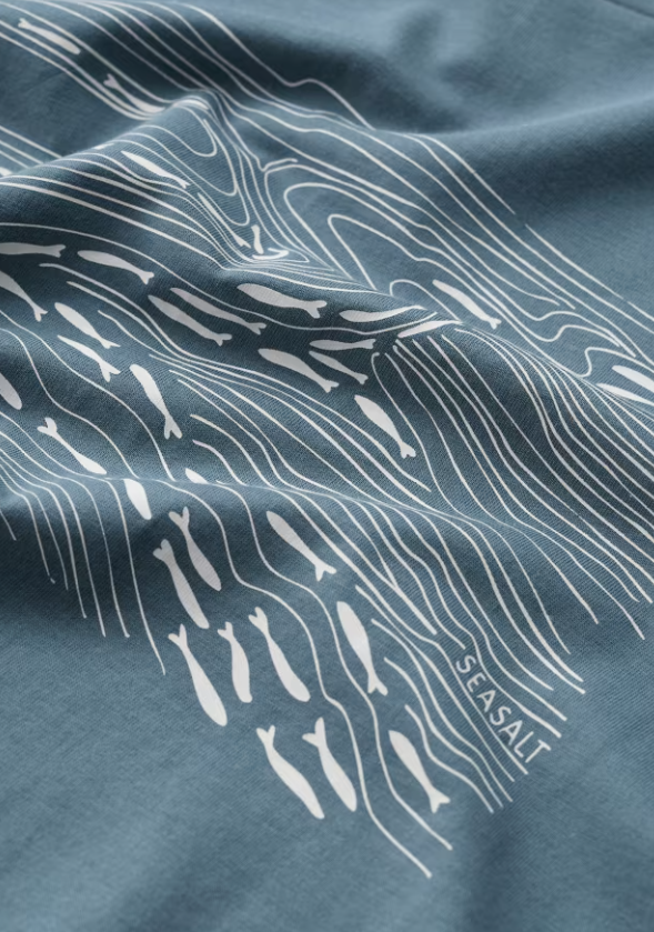 Seasalt Men's Midwatch Organic Cotton T-Shirt Estuary Fish Blue Slate
