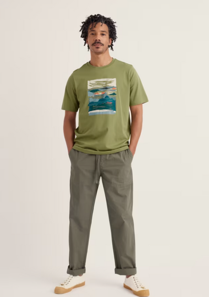 Seasalt Men's Midwatch Organic Cotton T-Shirt Mullion Landscape Grasshopper