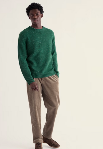 Seasalt Men's Trowan Crew Neck Jumper Thicket. Mens red jumper that's Regular fit with Crew neck and Ribbed hem and cuffs and Ribbed neckline. 3 gauge knit that's Hand Wash In Cold Water. Material: 70% Merino Wool & 30% Recycled Nylon