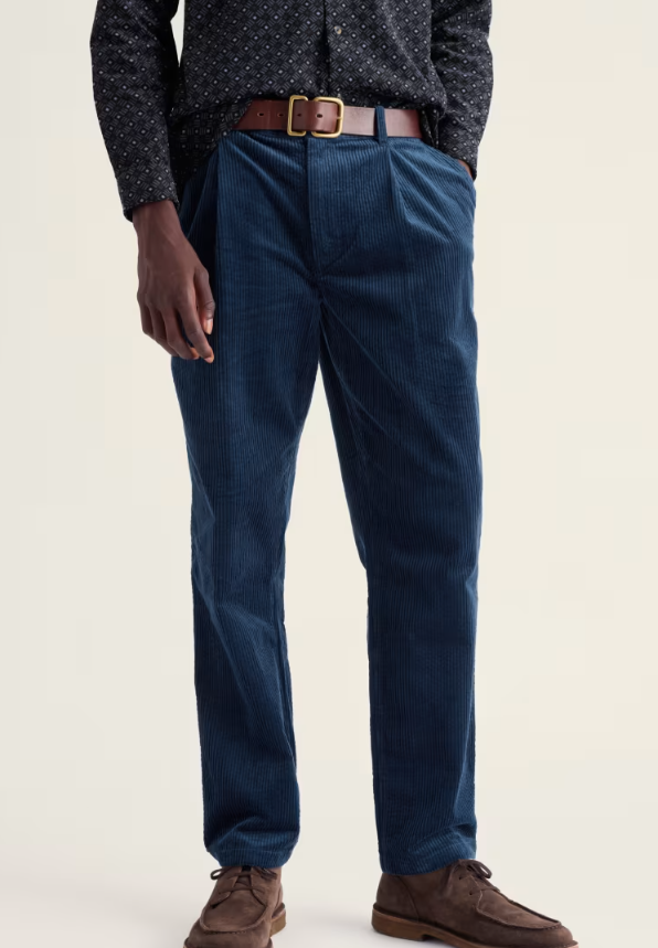 Seasalt Men's Yeoman Relaxed Tapered Cord Trousers Sea Cave. Men's Relaxed fit with Tapered leg and Zip and button fastening including Side & Back pocket Machine Wash 30C. Material: 100% Organic Cotton