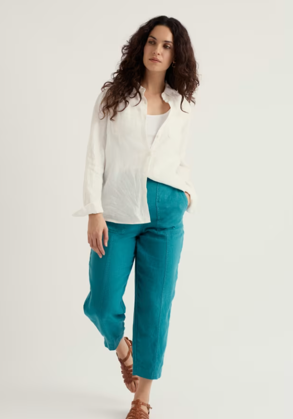 Seasalt Saltings Linen Cropped Trousers Deep Dive womens Straight leg that Sit on the natural waist with Zip and button fastening and a Patch pockets that is Utility style pocket and can be Machine Wash 30C Colour: Deep Dive Material: 100% Linen
