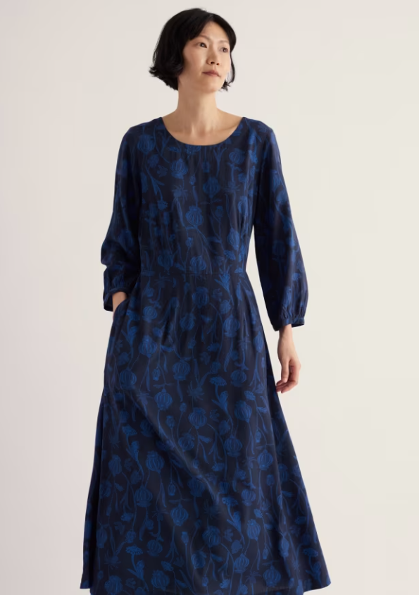 Seasalt Tilly 3/4 Blouson Sleeve Midi Dress Lino Seedpods Maritime Marine. Womens A-line Skirt that's Fitted and Waisted with Round neck and Elasticated back waist with In-seam pockets. Machine Wash 30C Material: 100% Viscose