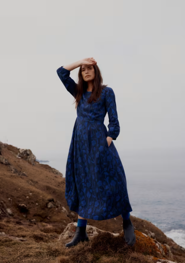 Seasalt Tilly 3/4 Blouson Sleeve Midi Dress Lino Seedpods Maritime Marine. Womens A-line Skirt that's Fitted and Waisted with Round neck and Elasticated back waist with In-seam pockets. Machine Wash 30C Material: 100% Viscose
