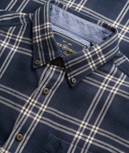 Superdry Long Sleeve Cotton Lumberjack Shirt Navy Window Check. Mens casual shirt in Relaxed fit with Single collar with button fastening and a single chest pocket that's Lightly brushed material Material: 100% Organic Cotton