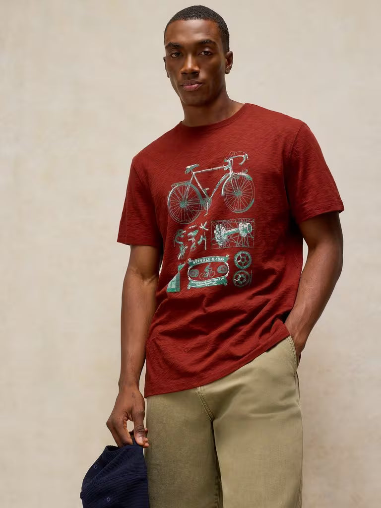 White Stuff Abersoch Graphic Tee Red Print. Men's t-shirt with Crew Neck and Short Sleeve that's Classic Fit and Machine Washable Material: 100% Cotton
