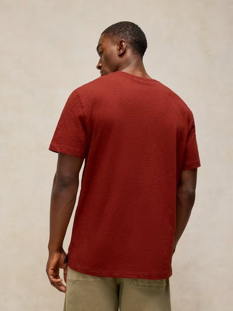 White Stuff Abersoch Graphic Tee Red Print. Men's t-shirt with Crew Neck and Short Sleeve that's Classic Fit and Machine Washable Material: 100% Cotton