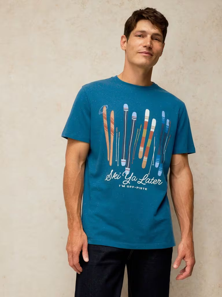 White Stuff Abersoch Graphic Tee Teal Print. Mens Crew Neck t-shirt with Short Sleeve that's Regular Fit and Machine Washable. Material: 95% Cotton & 5% Viscose Style Code: 446855