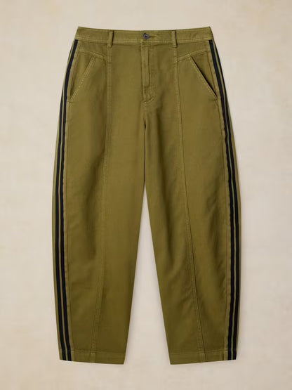 White Stuff Adeline Utility Barrel Trouser Khaki Green. Womens Relaxed Fit that are Ankle Length and Machine Washable. Material: 100% Organic Cotton
