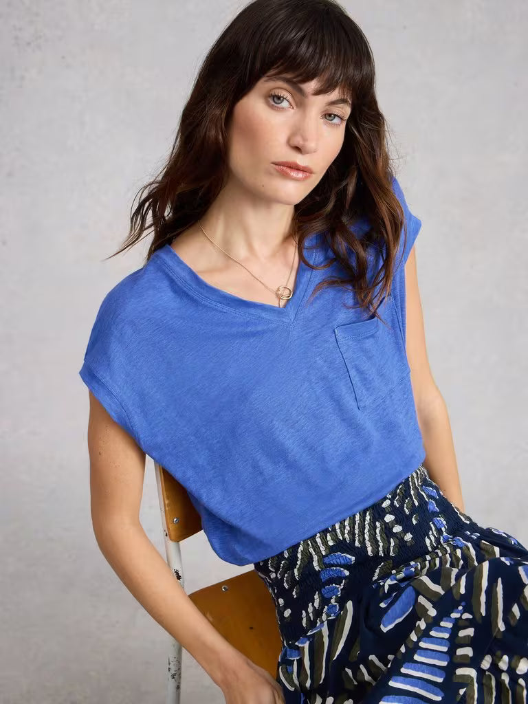 White Stuff Iris Linen Tee Bright Blue women's Notch Neck that has Short Sleeve and a Regular Fit that's Machine Washable Colour: Bright Blue Material: 100% Linen Style Code: 445354