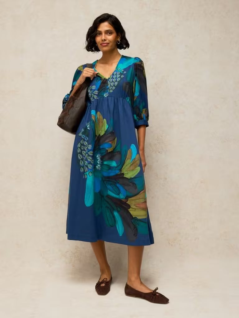 White Stuff Lucy Dress Teal Print. Womens dress with V Neck and 3/4 Sleeve that can be Machine Washable. Material: 52% Organic Cotton & 48% Viscose (LENZING ™ ECOVERO ™) 